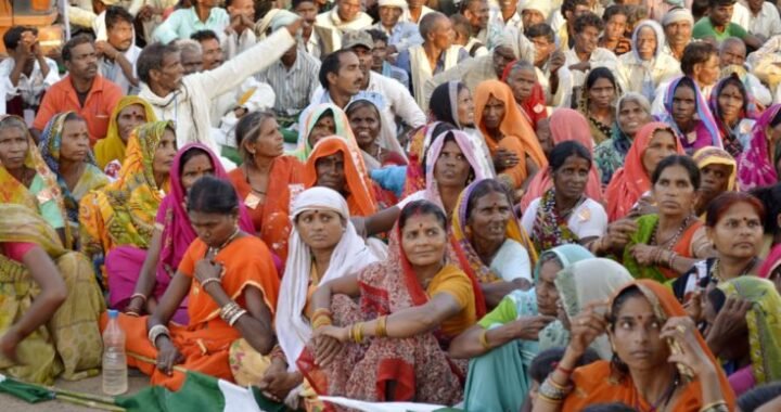 गाँवों में मजदूरों को रोज़गार इसलिए नहीं दिया जाएगा, ताकि मजबूरी में बिना विरोध किए फिर से शहरी फैक्ट्रियों में खपने के लिए तैयार रहें