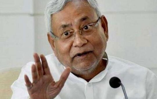 बिहार में लॉकडाउन लगाने की मांग
