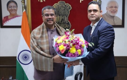 एनसीएमईआई के कार्यकारी अध्यक्ष प्रो. शाहिद अख्तर ने केंद्रीय शिक्षा मंत्री श्री धर्मेंद्र प्रधान से भेंट की; अल्पसंख्यक शिक्षा से जुड़े मुद्दों पर चर्चा